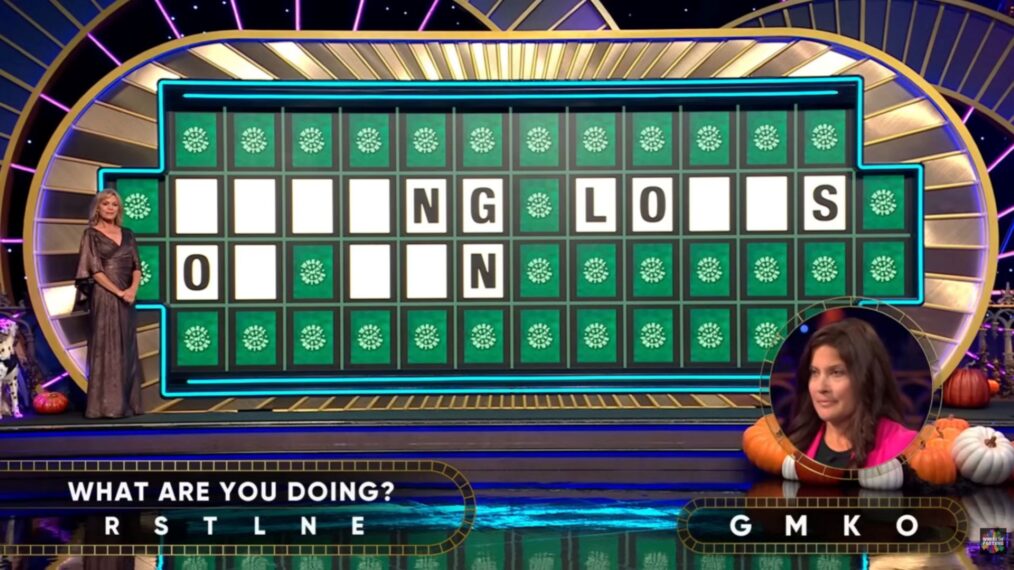 'Wheel of Fortune' contestant Lauren Klaus solving the Bonus Round on October 31, 2025