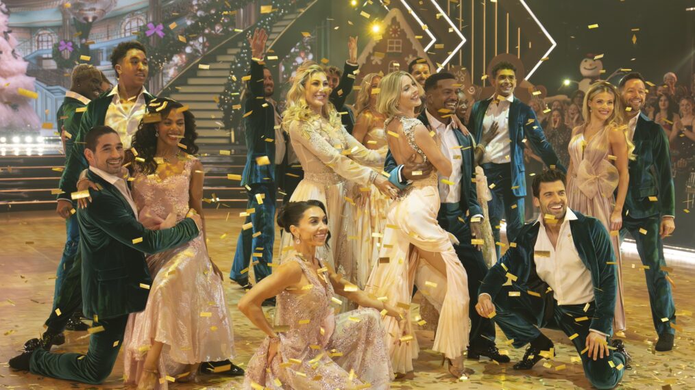 TOP: JAXON WILLARD, BRANDON ARMSTRONG, VALENTIN CHMERKOVSKIY, EMMA SLATER, JULIANNE HOUGH, ALFONSO RIBEIRO, EZRA SOSA, WITNEY CARSON, PASHA PASHKOVBOTTOM: ALAN BERSTEN, BRITT STEWART, JENNA JOHNSON, JAN RAVNIK