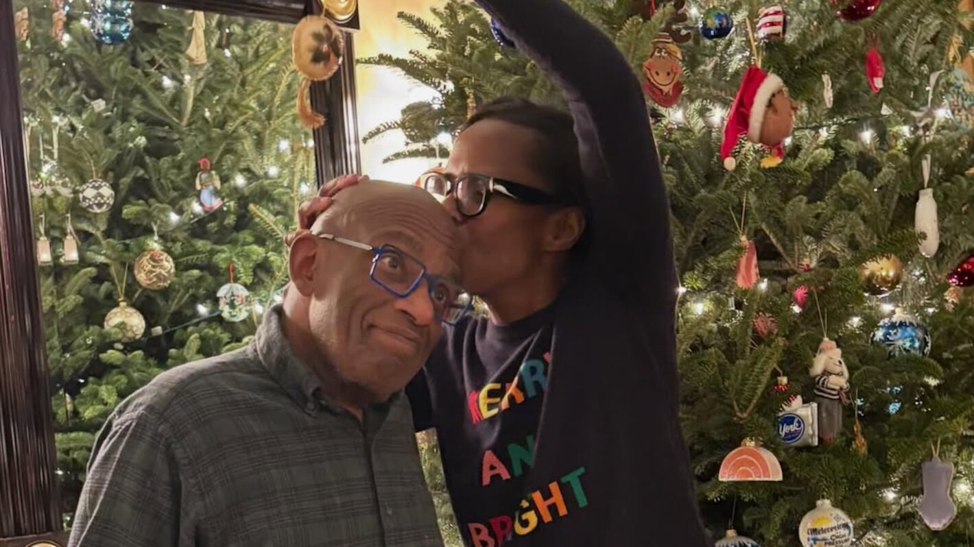 'Today's Al Roker Busts a Move Decorating Christmas Tree With Deborah Roberts