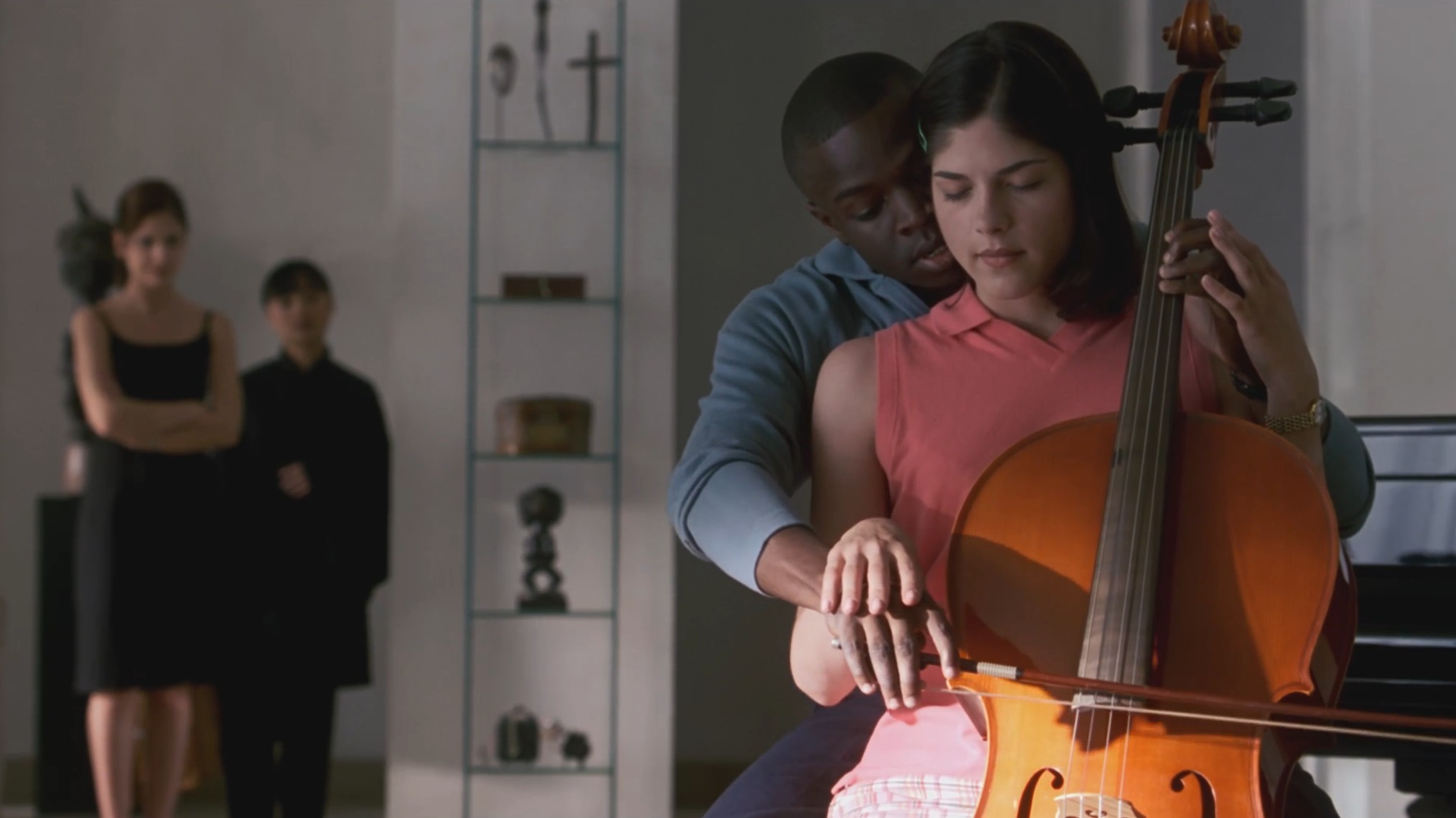 Selma Blair and Sean Patrick Thomas as Cecile and Ronald in Cruel Intentions