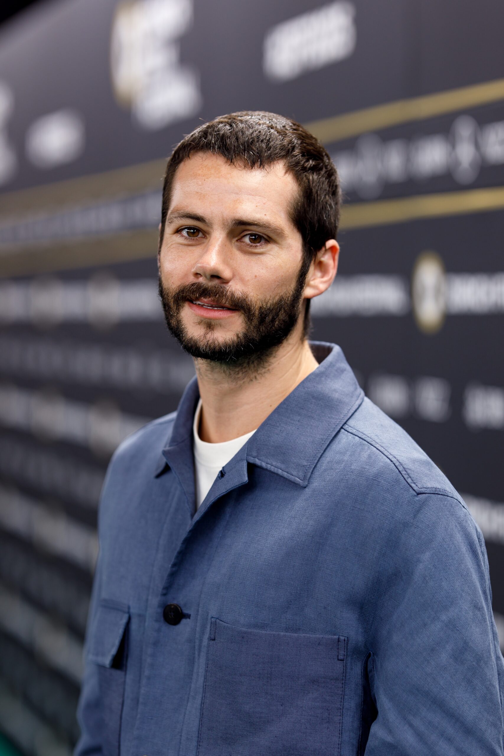 Dylan O'Brien as Drew in The Wedding Date