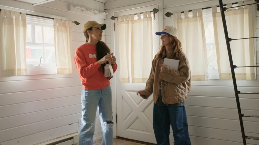 Joanna Gaines and Ella Gaines on Season 1, Episode 1, of HGTV and Magnolia Network's 'Fixer Upper: Colorado Mountain House,' December 9, 2025.
