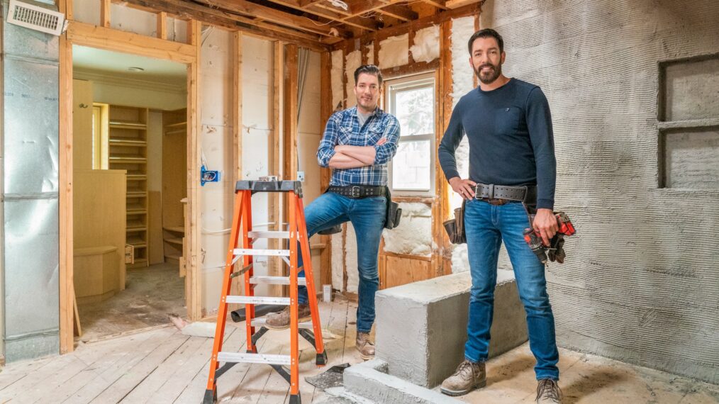 Jonathan and Drew Scott on HGTV's 'Don't Hate Your House With the Property Brothers,' promo photo