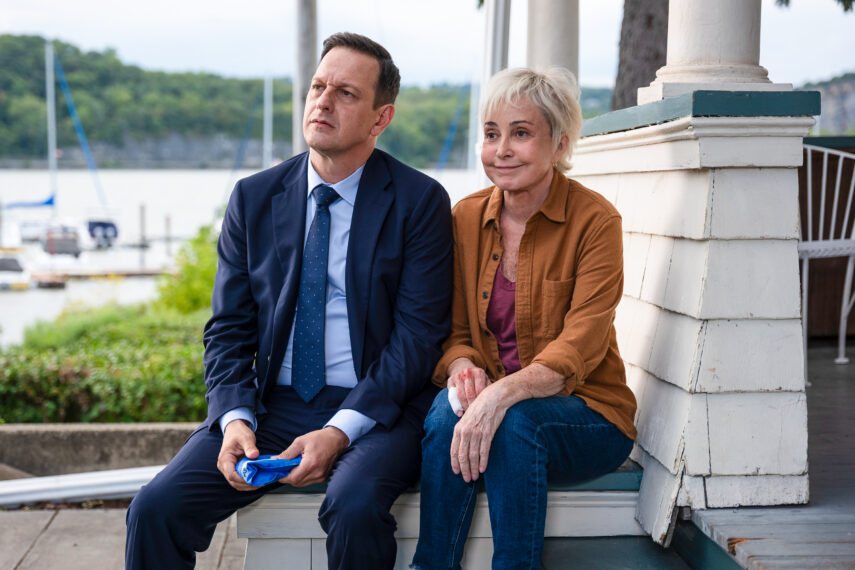 BEST MEDICINE: L-R: Josh Charles and Annie Potts in the "Take Me Out to the Ballgame" episode of BEST MEDICINE airing Tuesday, Jan 20 (8:00-9:00 PM ET/PT) on FOX. © 2026 Fox Media LLC. CR: Francisco Roman/FOX.
