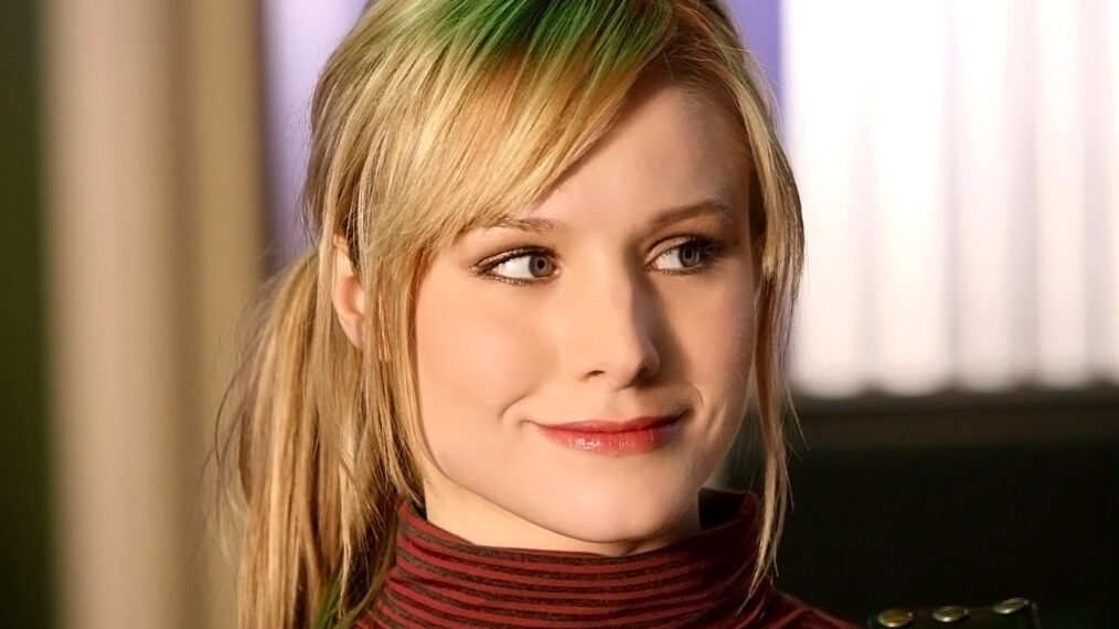 VERONICA MARS, Kristen Bell, 'Mars, Bars', (Season 3, aired February 20, 2007) 2004-07. Photo: Michael Desmond / © Warner Bros. Television / Courtesy Everett Collection