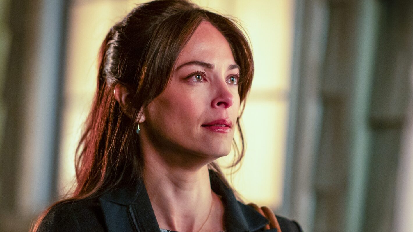 MURDER IN A SMALL TOWN: Kristin Kreuk in the 