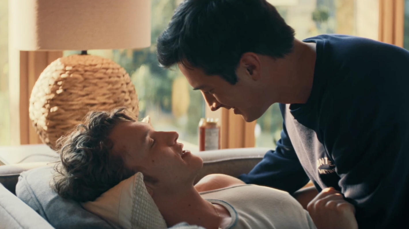 Connor Storrie and Hudson Williams as Ilya and Shane in the 'Heated Rivalry' Season 1 finale