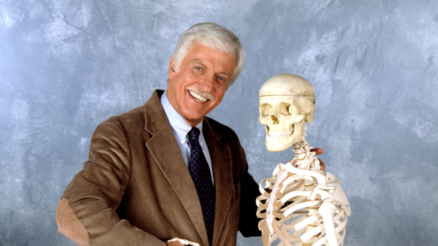 DIAGNOSIS MURDER, Dick Van Dyke, 1993-2001