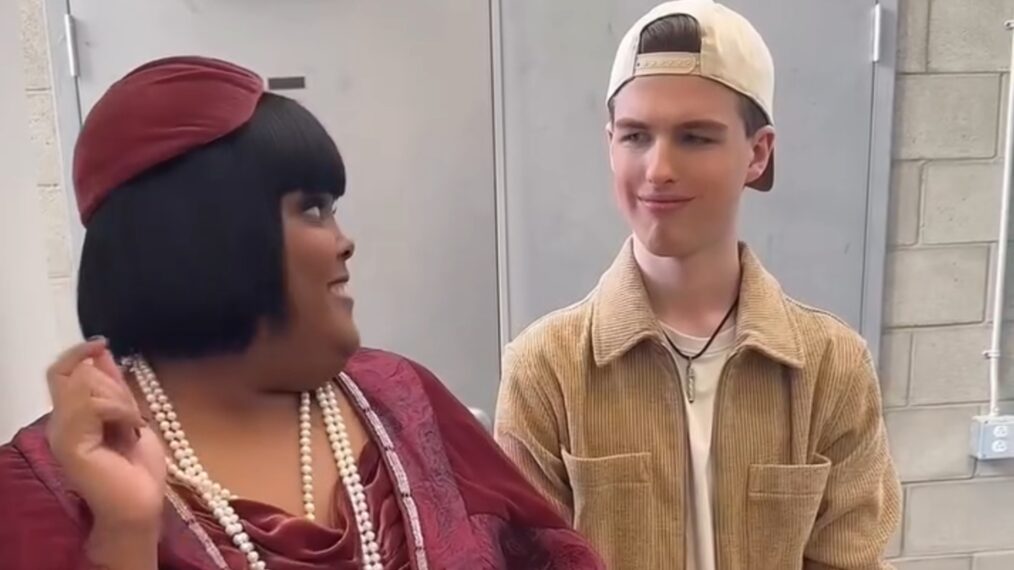 ‘Ghosts’: See ‘Young Sheldon’s Iain Armitage Behind the Scenes With the Cast (VIDEO)