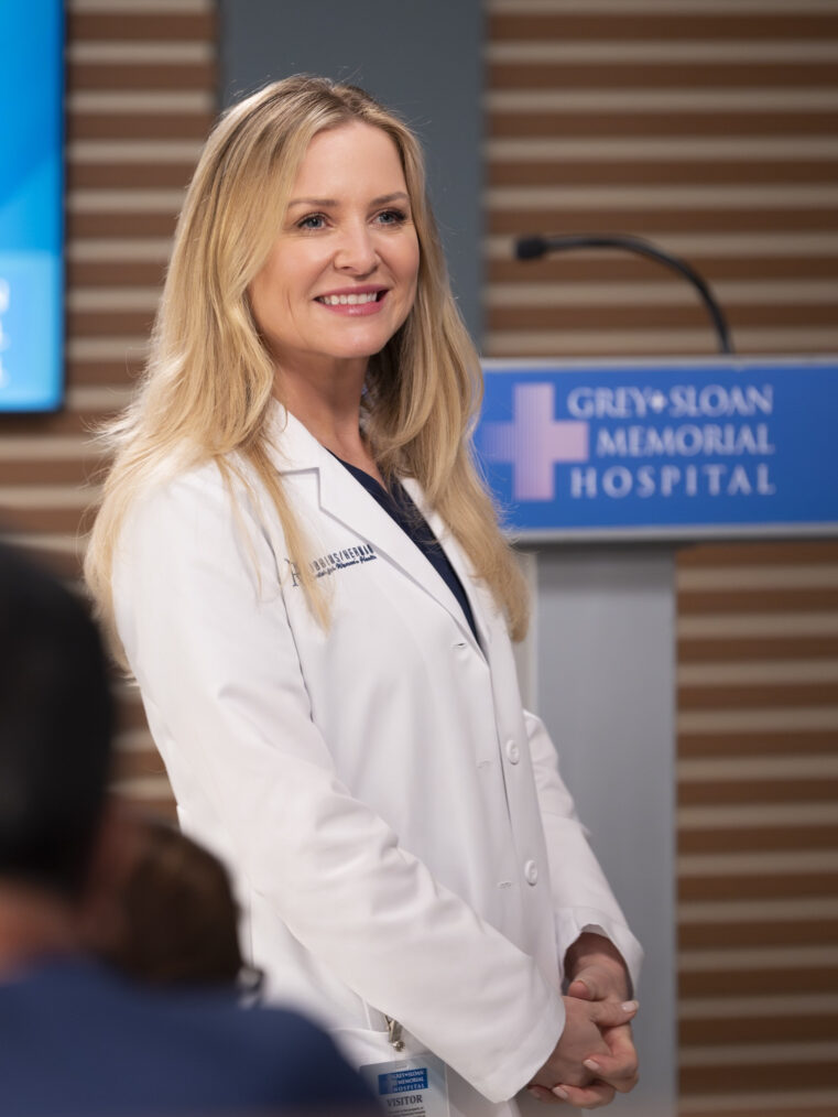 Jessica Capshaw as Arizona Robbins on 'Grey's Anatomy'