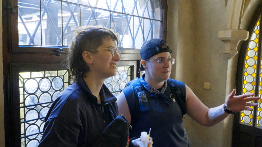 Izzy and Paige on Amazing Race