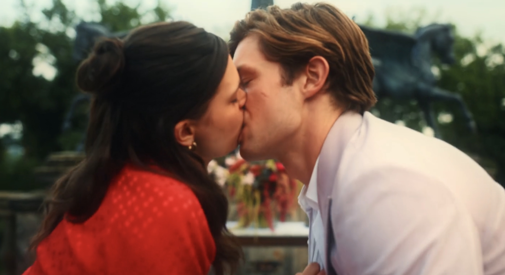 Ruby and James kiss in 'Maxton Hall' Season 2 Episode 4
