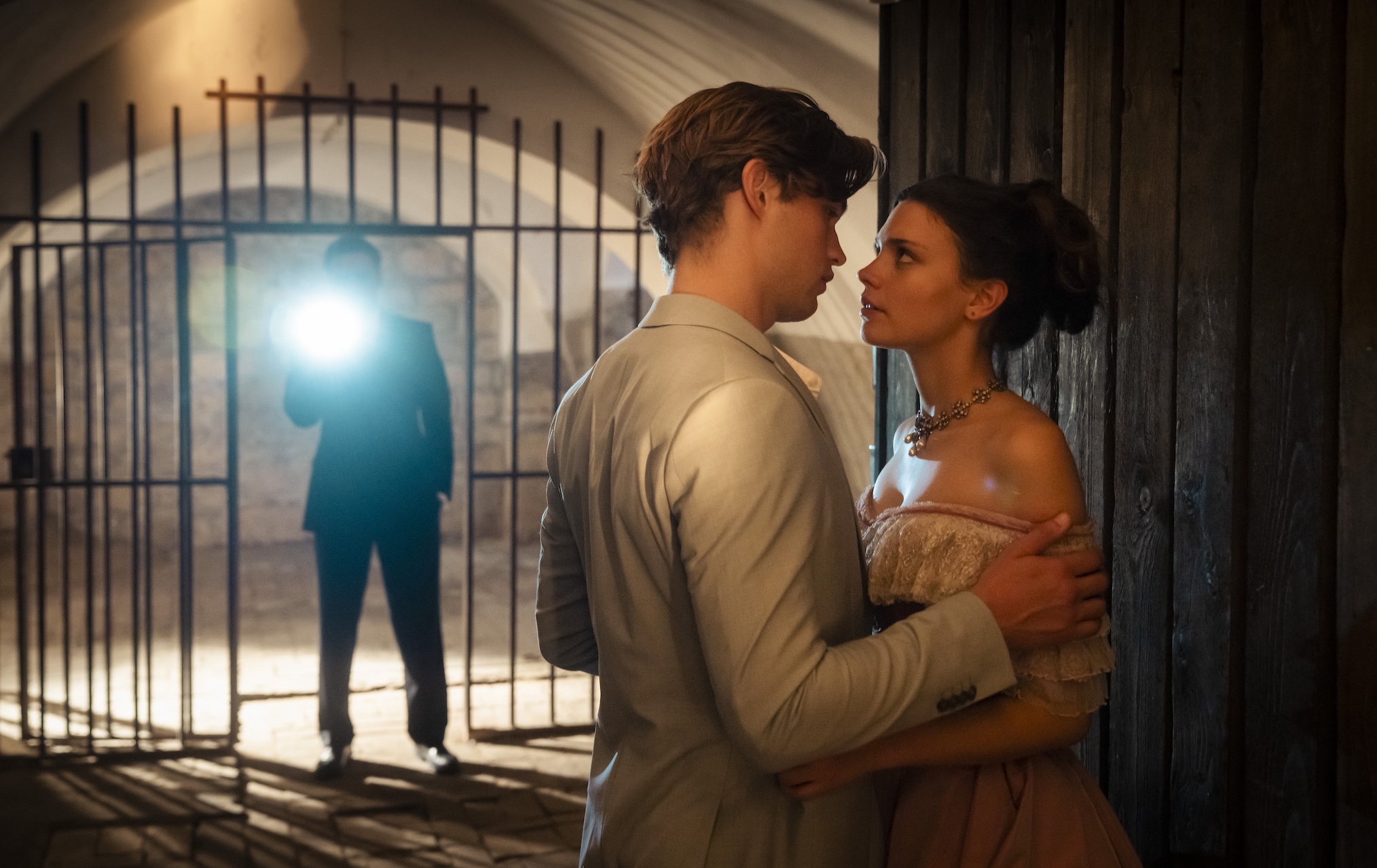 Ruby and James' first kiss in 'Maxton Hall' Season 1 Episode 4