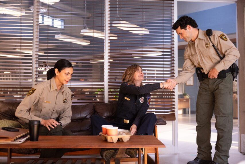 Morena Baccarin as Sheriff Mickey Fox, Diane Farr as Sharon.and Robbie G.K. as Deputy Chris Whitley — 'Sheriff Country' Season 1 Episode 8 "Death & Taxes"