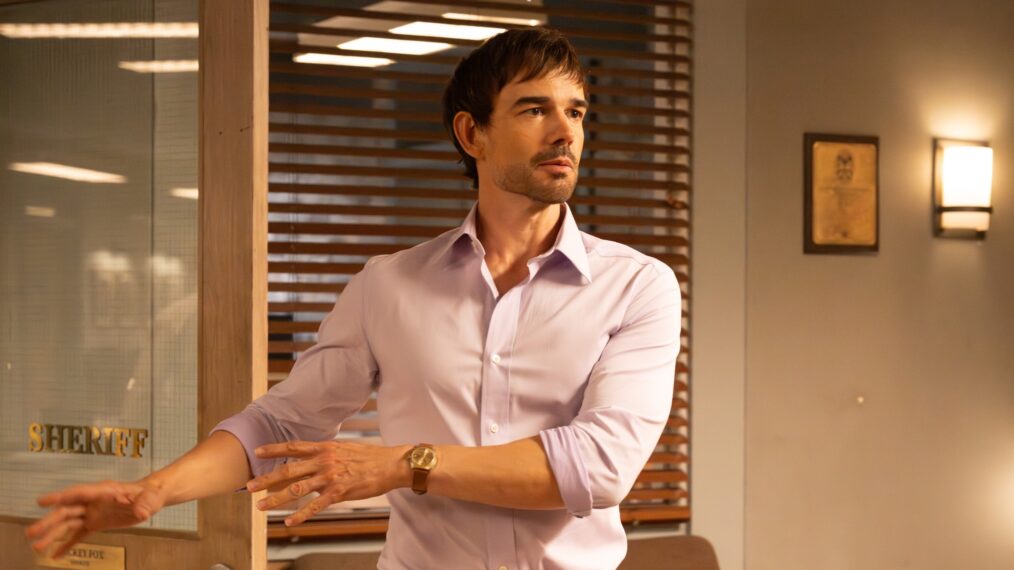Christopher Gorham as Travis Fraley — 'Sheriff Country' Season 1 Episode 9 
