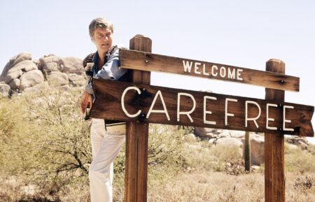 THE NEW DICK VAN DYKE SHOW, Dick Van Dyke, on location in Carefree, Arizona, where the show was filmed, 1971.