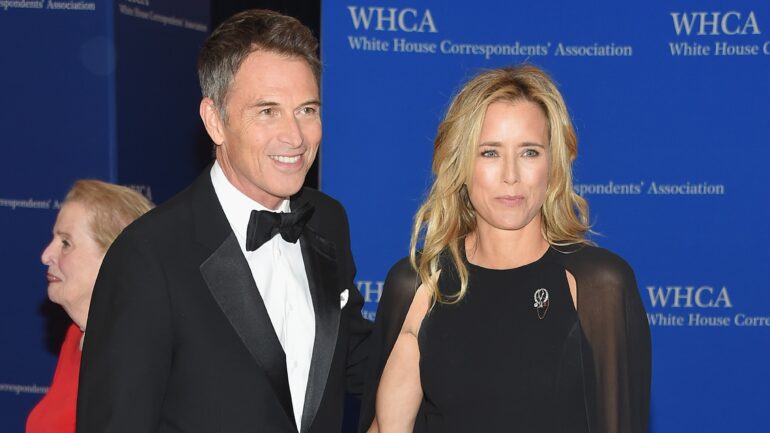 Tim Daly and Tea Leoni attend the 101st Annual White House Correspondents' Association Dinner at the Washington Hilton on April 25, 2015 in Washington, DC.