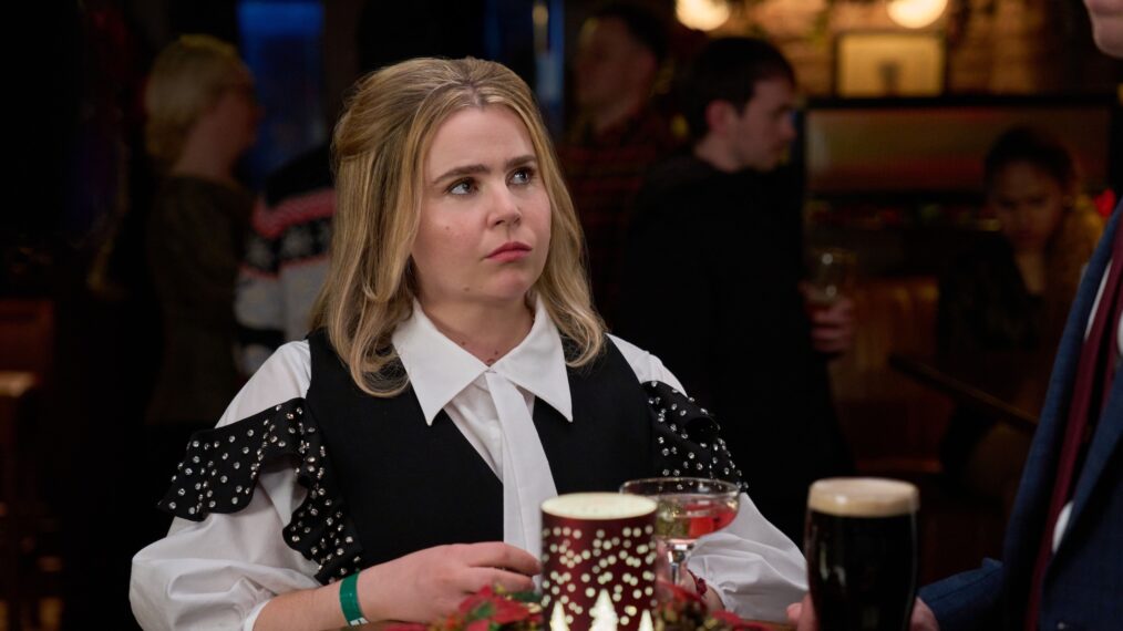 Mae Whitman — 'Twelve Dates 'Til Christmas'