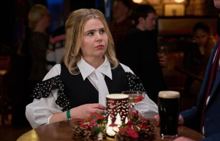 Mae Whitman — 'Twelve Dates 'Til Christmas'