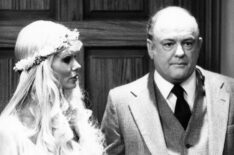 Loni Anderson as Jennifer Marlowe and Gordon Jump as Arthur Carlson in 'WKRP in Cincinnati'