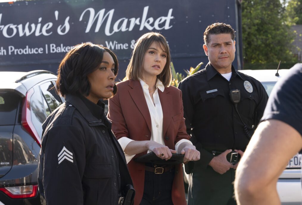 Angela Bassett as Athena, Aimee Teegarden — '9-1-1' Season 9 Episode 8 