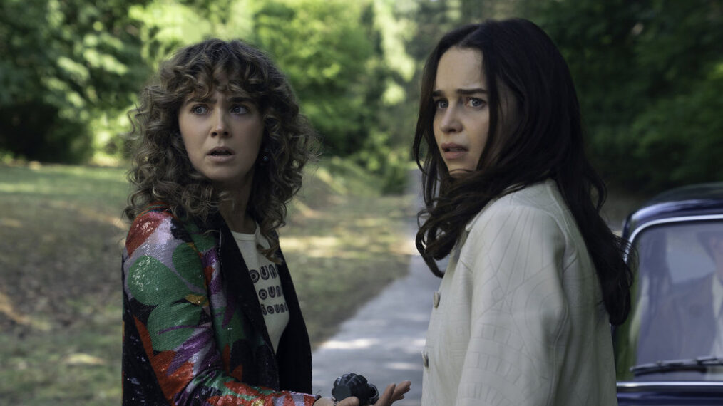 PONIES -- Someone Saved My Life Tonight Episode 108  Pictured: (l-r) Haley Lu Richardson as Twila, Emilia Clarke as Bea -- (Photo by: Katalin Vermes/PEACOCK)