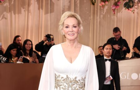 Jean Smart on Golden Globes Red Carpet