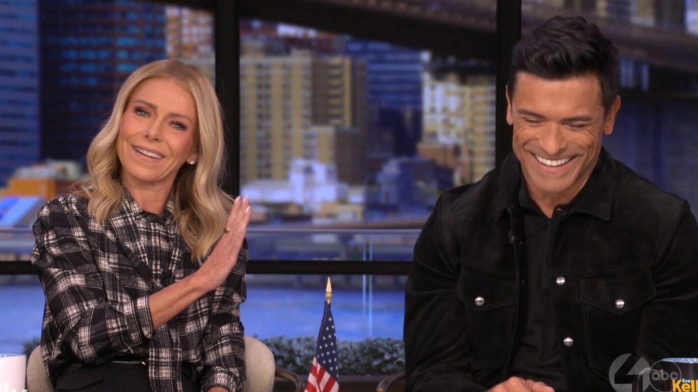 ‘Live’: Kelly Ripa & Mark Consuelos Argue Over Who Their Dog Loves More