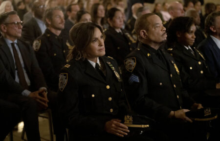 LAW & ORDER: SPECIAL VICTIMS UNIT -- "Post-Rage" Episode 26022 -- Pictured: (l-r) Mariska Hargitay as Capt. Olivia Benson, Ice T as Sgt. Odafin "Fin" Tutuola, Aimé Donna Kelly as Capt. Curry -- (Photo by: Virginia Sherwood/NBC)