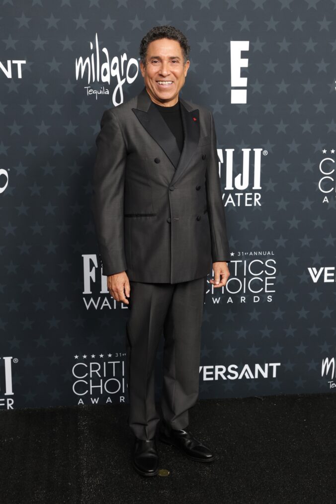 Oscar Nuñez attends the 31st Annual Critics Choice Awards at Barker Hangar on January 04, 2026 in Santa Monica, California.