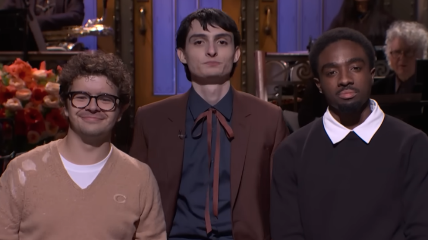 Finn Wolfhard’s ‘SNL’ Monologue Crashed by ‘Stranger Things’ Costars