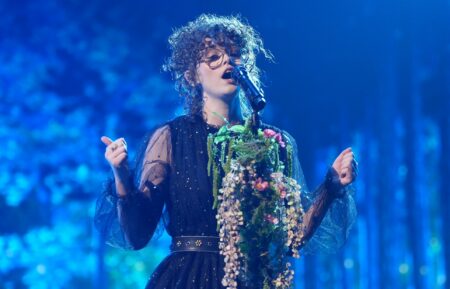 Star Search Live. Episode 104. Sophia Saylor in Star Search Live. Cr. Kit Karzen/Netflix © 2026