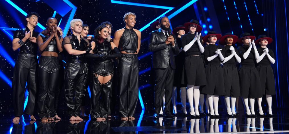 Star Search Live. (L to R) Movement 55, Anthony Anderson, Ladymetry in episode 101 in Star Search Live. Cr. Kit Karzen/Netflix &copy; 2026