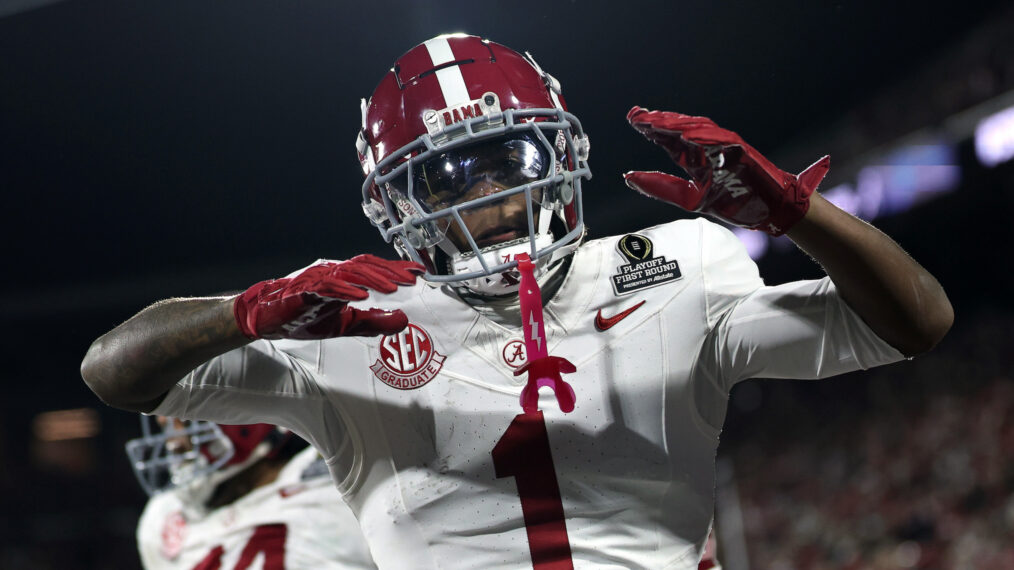 Isaiah Horton #1 of the Alabama Crimson Tide celebrates a touchdown during the third quarter against the Oklahoma Sooners during 2025 College Football Playoff First Round Game at Gaylord Family Oklahoma Memorial Stadium on December 19, 2025 in Norman, Oklahoma.