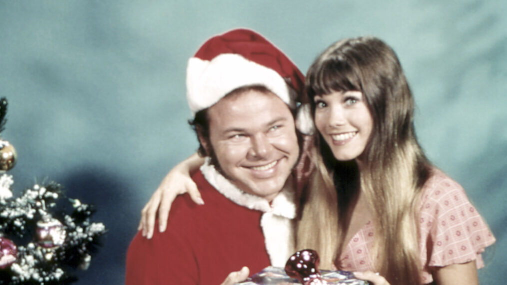 HEE HAW, Roy Clark, Barbi Benton, 1969-1993