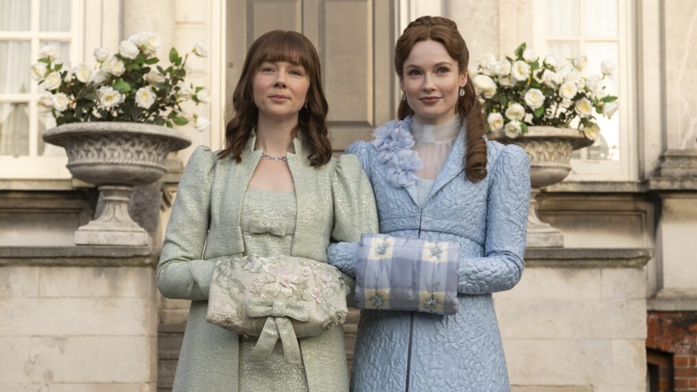Claudia Jessie as Eloise Bridgerton, Hannah Dodd as Francesca Bridgerton in 'Bridgerton' Season 4
