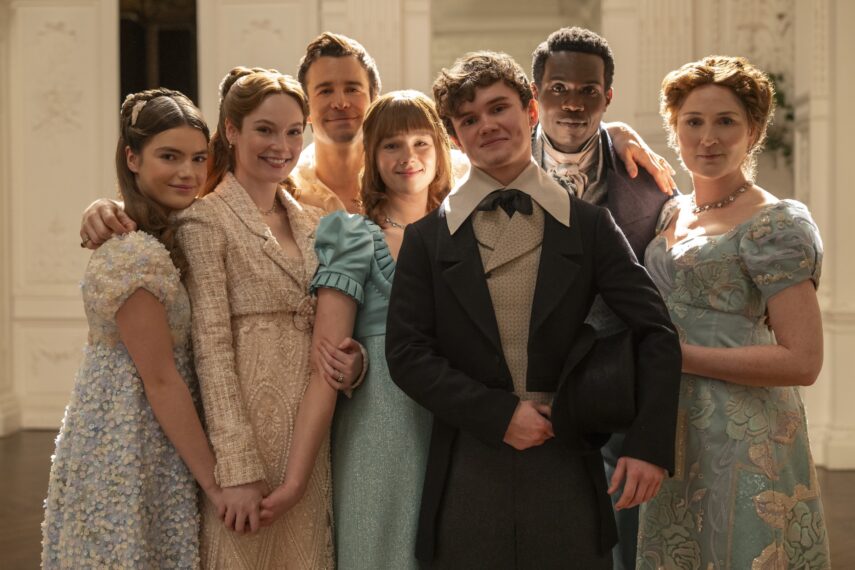 Florence Hunt as Hyacinth Bridgerton, Hannah Dodd as Francesca Bridgerton, Luke Thompson as Benedict Bridgerton, Claudia Jessie as Eloise Bridgerton, Will Tilston as Gregory Bridgerton, Victor Alli as Lord John Stirling, Ruth Gemmell as Lady Violet Bridgerton in 'Bridgerton' Season 4