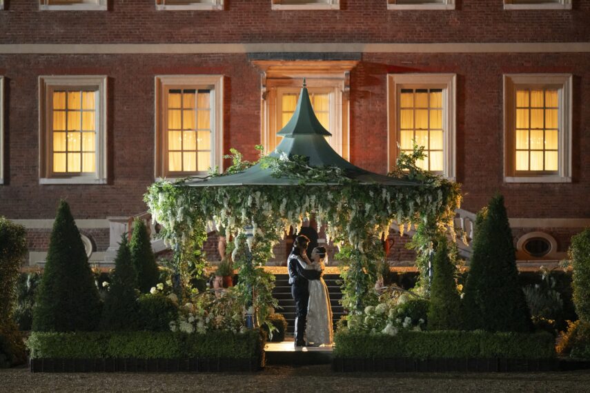 Luke Thompson and Yerin Ha in 'Bridgerton' Season 4