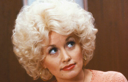 NINE TO FIVE, (aka 9 TO 5), Dolly Parton, 1980