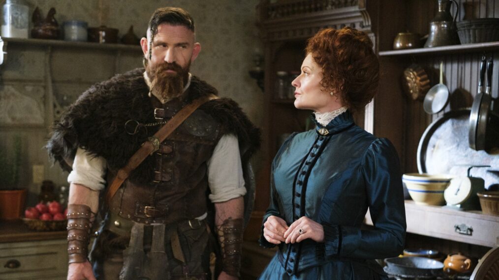 Devan Chandler Long and Rebecca Wisocky in 'Ghosts' Season 5