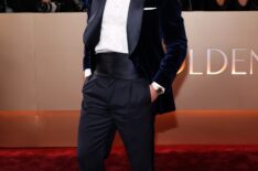 Glen Powell on the Golden Globes 2026 red carpet