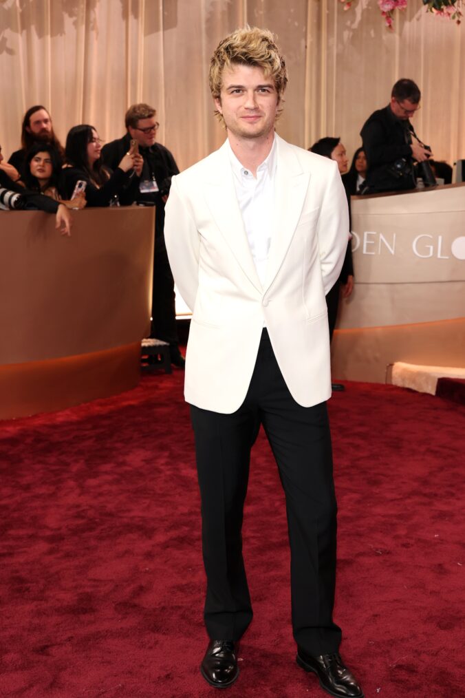 Joe Keery on the Golden Globes 2026 Red Carpet