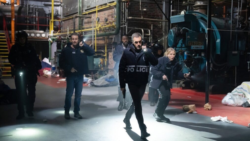 Kevin Kane as Det. Terry Bruno, David Ajala as Det. Theo Walker, Reid Scott as Detective Vincent Riley, Kelli Giddish as Sgt. Amanda Rollins — 'Law & Order' Crossover Episode With 'SVU' 