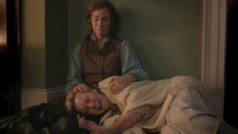 Sophie Skelton and Lauren Lyle in 'Outlander' Season 8