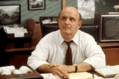 Before 'Everybody Loves Raymond,' Peter Boyle Played a Dog in a Rejected Pilot