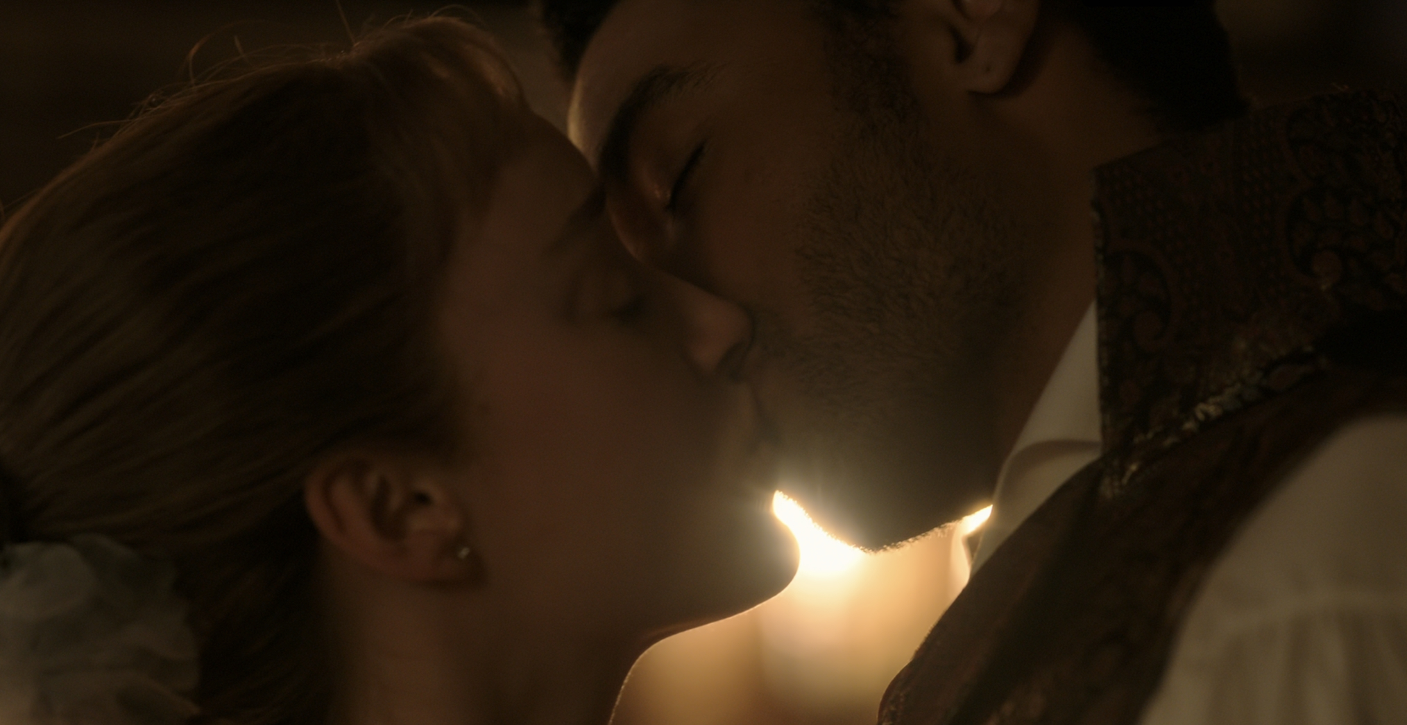 Phoebe Dynevor and Rege-Jean Page in 'Bridgerton' Season 1