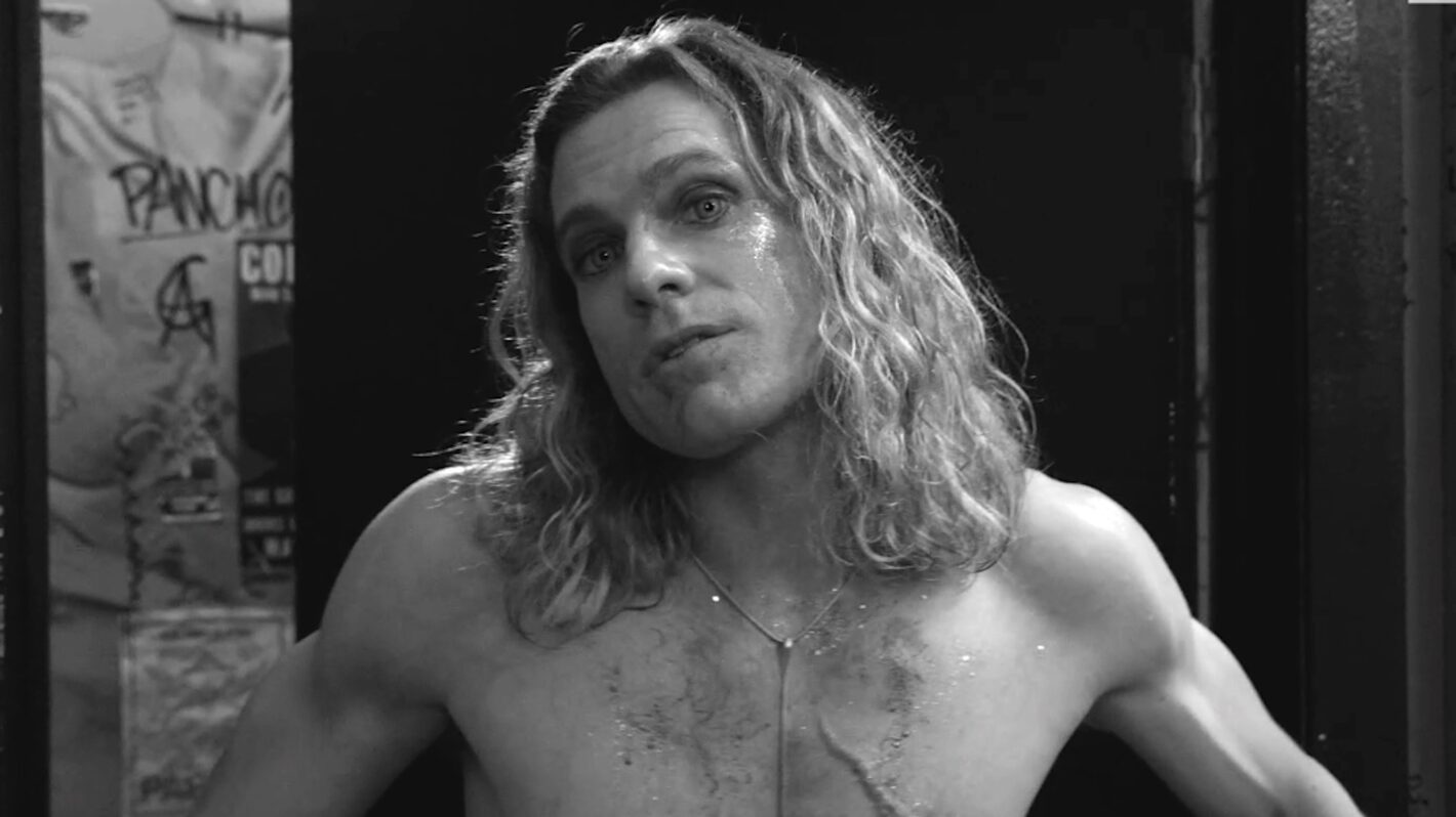 'The Vampire Lestat' Teaser: Lestat Picks a Groupie to Drain (VIDEO)
