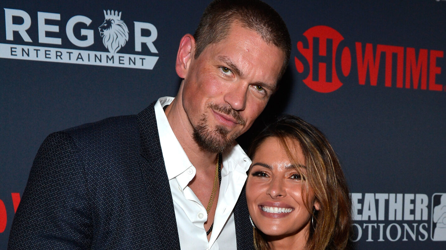 Actor Steve Howey (L) and Sarah Shahi attend the Showtime, WME IME and Mayweather Promotions VIP Pre-Fight party for Mayweather vs. McGregor at T-Mobile Arena