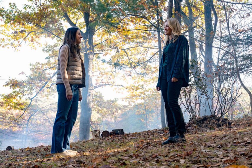 Elizabeth Gillies as Amanda Weiss, Melissa Roxburgh as Rebecca "Bex" Henderson — 'The Hunting Party' Season 2 Episode 4 "Amanda Weiss"