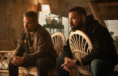 Matt Damon as Lieutenant Dane Dumars and Ben Affleck as Det Sergeant JD Byrne in 'The RIP'